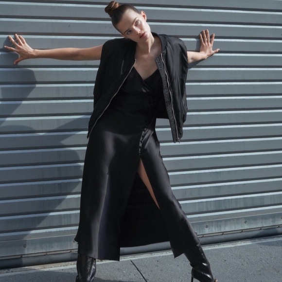 ZARA Water and Wind Protection Bomber Vest Black Size Large - Picture 3 of 10